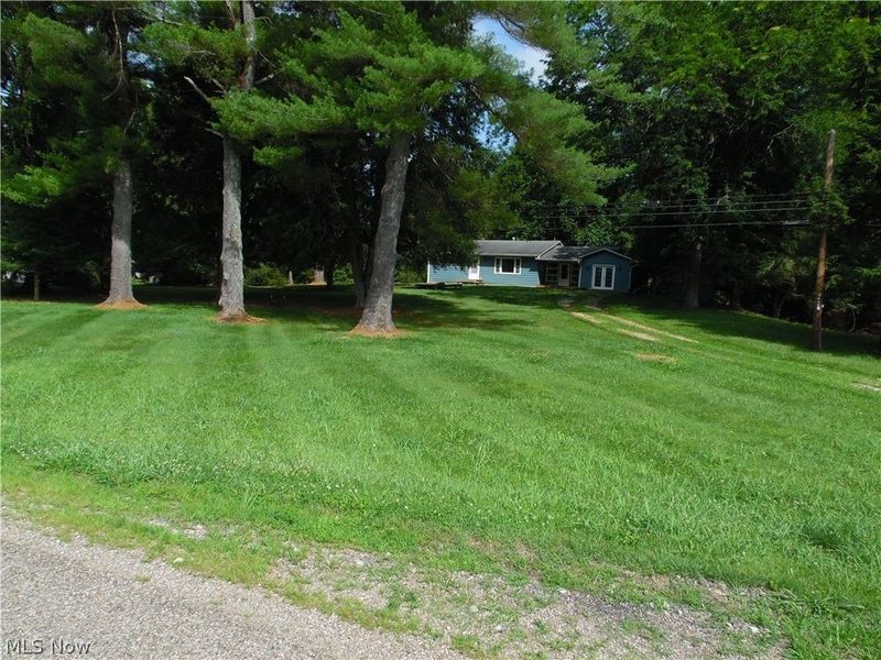 987 Hocking Road, Little Hocking, OH 45742 Photo 3