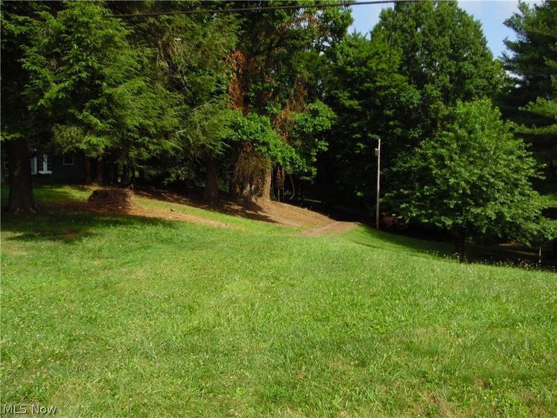 987 Hocking Road, Little Hocking, OH 45742 Photo 5