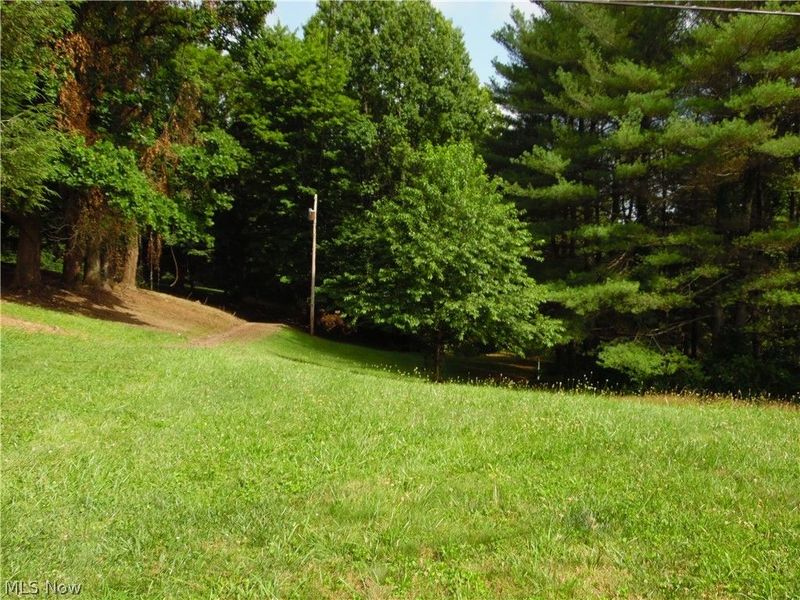 987 Hocking Road, Little Hocking, OH 45742 Photo 6