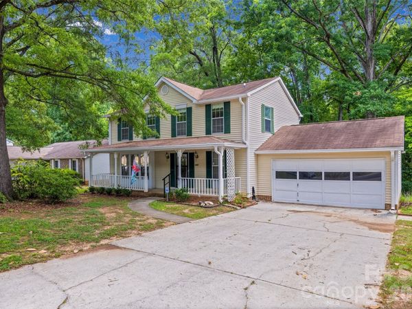 6632 Wagon Oak Road, Charlotte, NC 28212