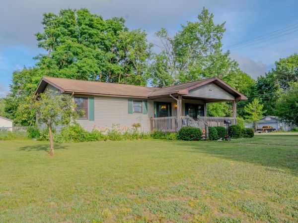 712 Division Street W, Cadillac, MI 49601