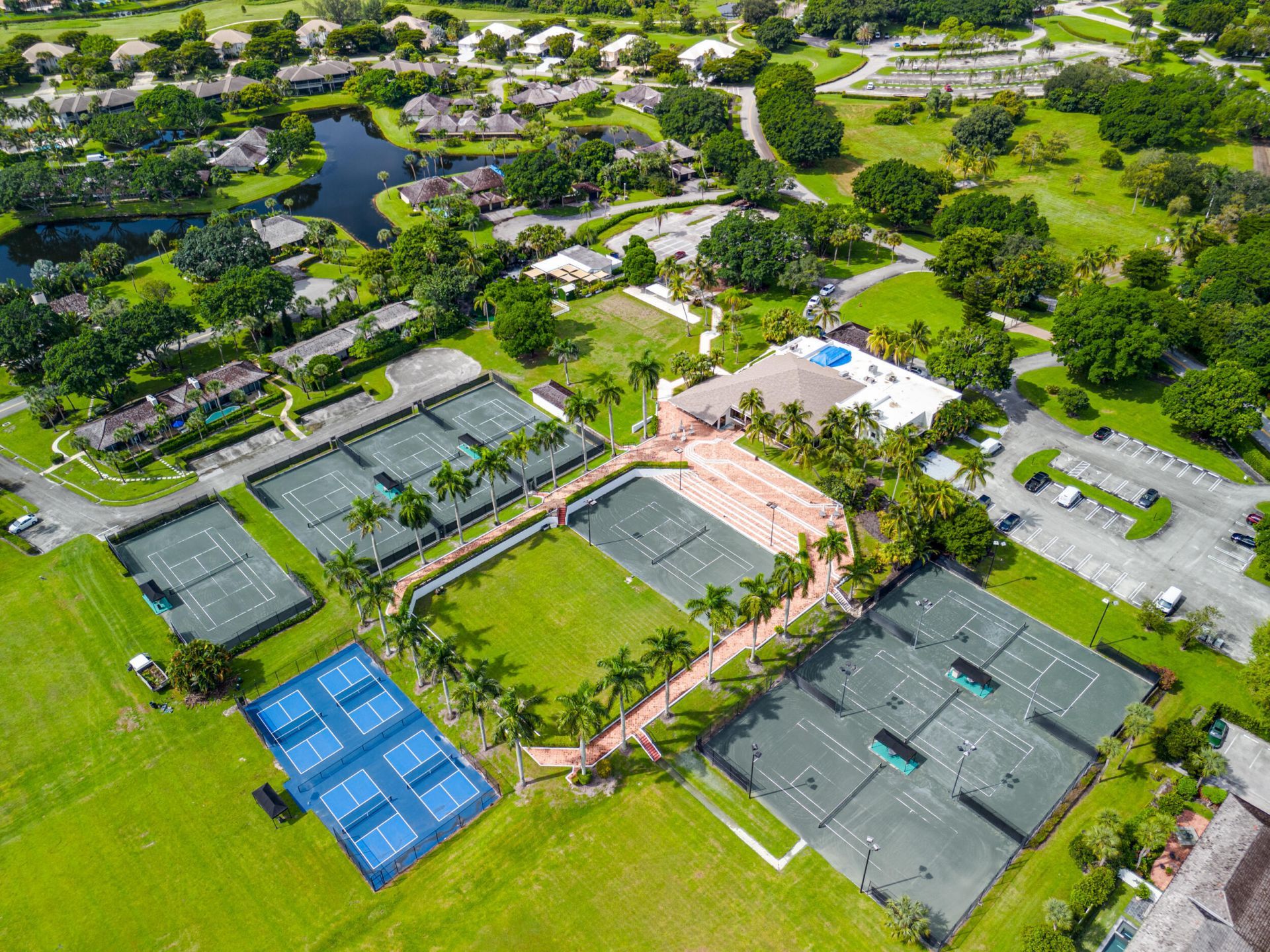 13334 Polo Club Road, Unit 320, Wellington, FL 33414 Photo