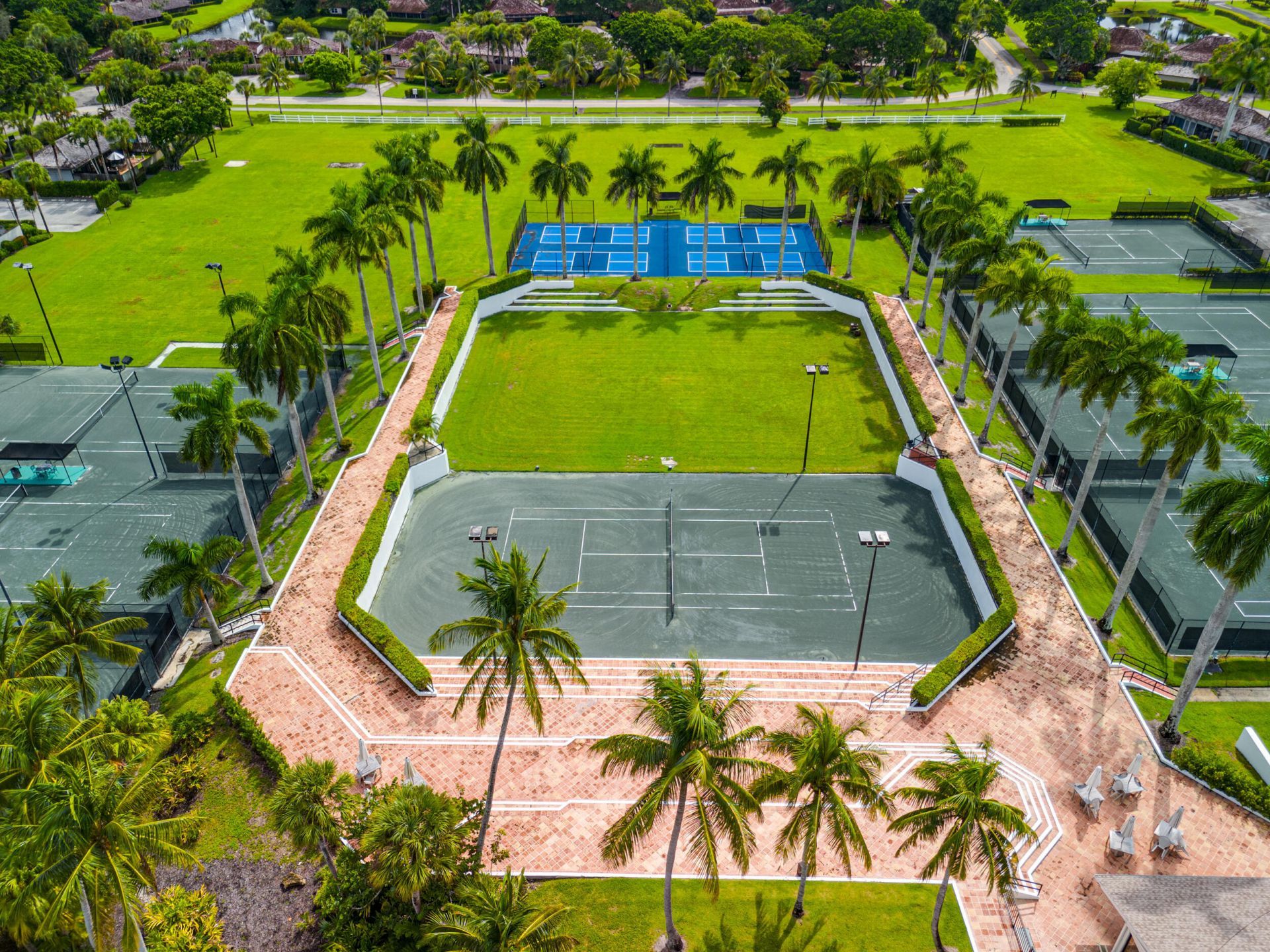 13334 Polo Club Road, Unit 320, Wellington, FL 33414 Photo