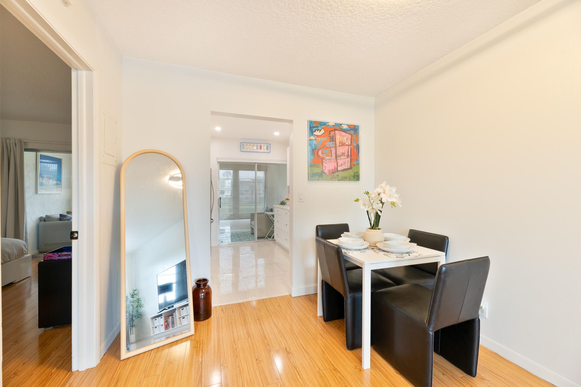 32 Abbey Lane, Unit 205, Delray Beach, FL 33446 Photo