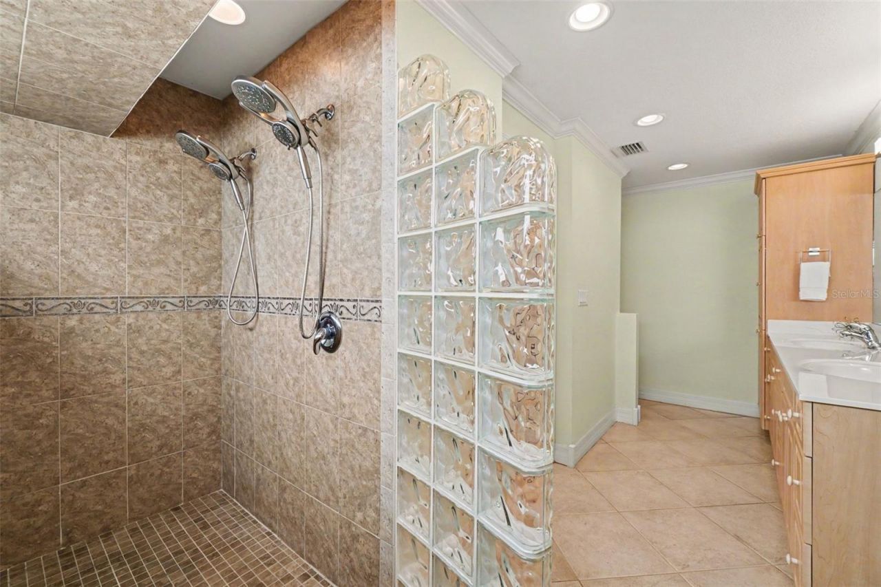 12001 SW Kingsway Circle, Lake Suzy, FL 34269 Photo