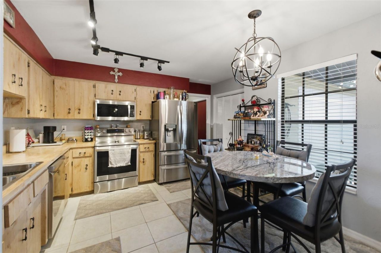 5906 W Woodhill Court , Crystal River, FL 34429 Photo