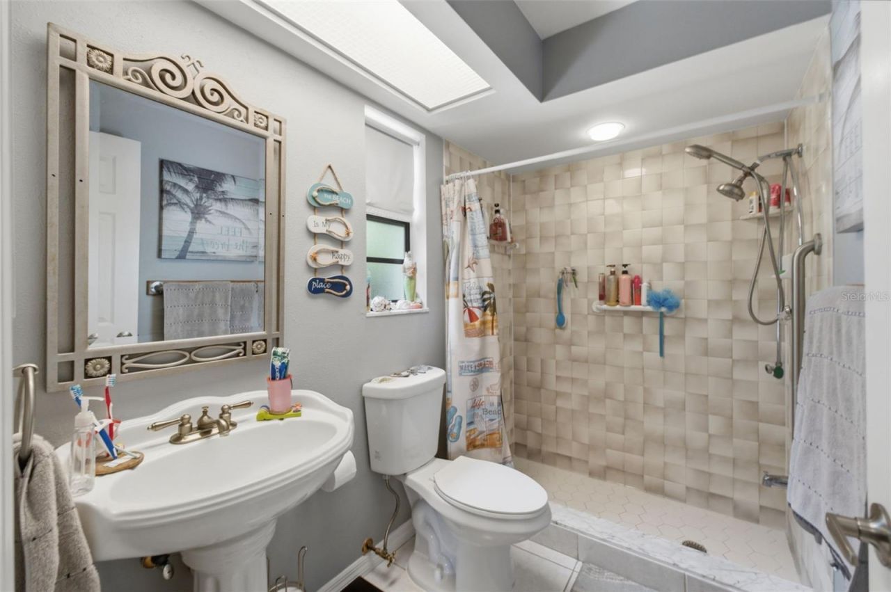 5906 W Woodhill Court , Crystal River, FL 34429 Photo
