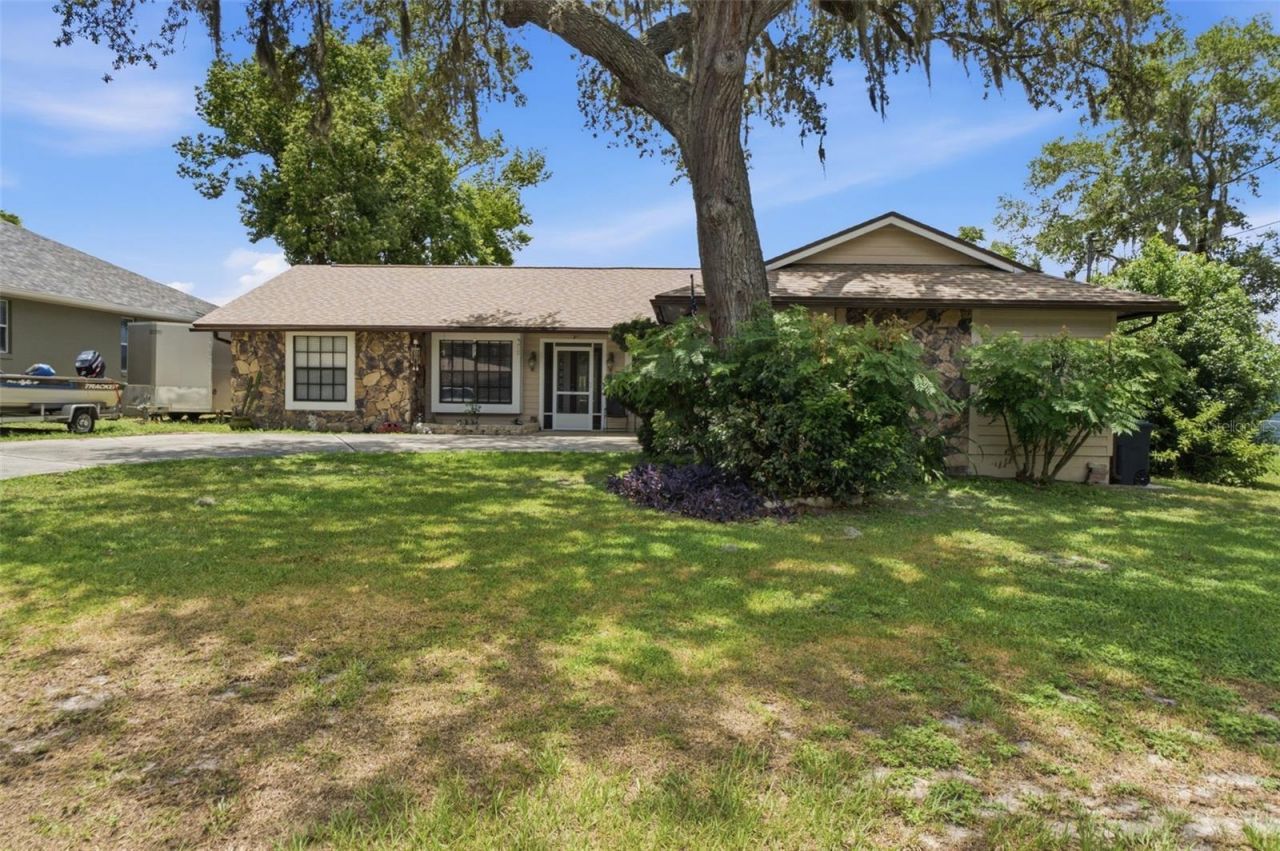 5906 W Woodhill Court , Crystal River, FL 34429 Photo