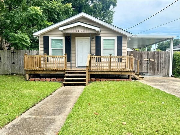 1233 TAYLOR Street, Kenner, LA 70062