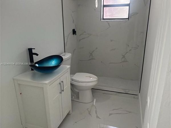 11601 Lincoln Blvd , Miami, FL 33176