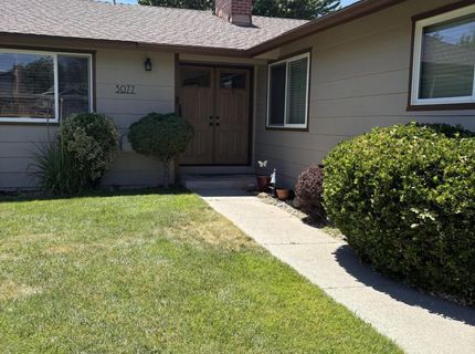 3077 Meadowlands Drive, Sparks, NV 89431 Photo