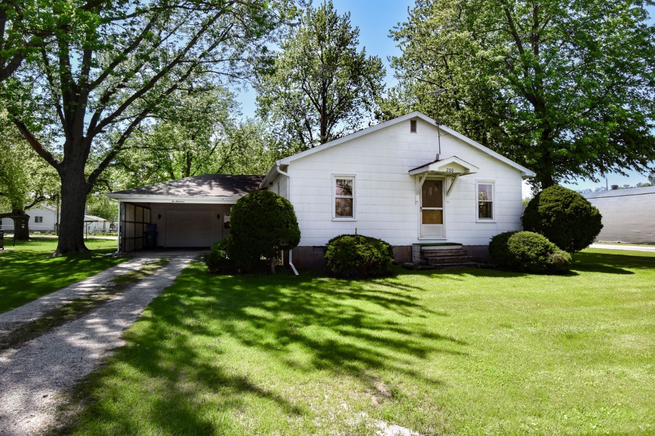 200 E George Street , Odell, IL 60460 Main Photo