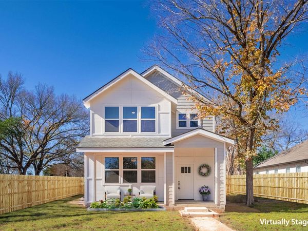 107 Wilkes ST , Smithville, TX 78957