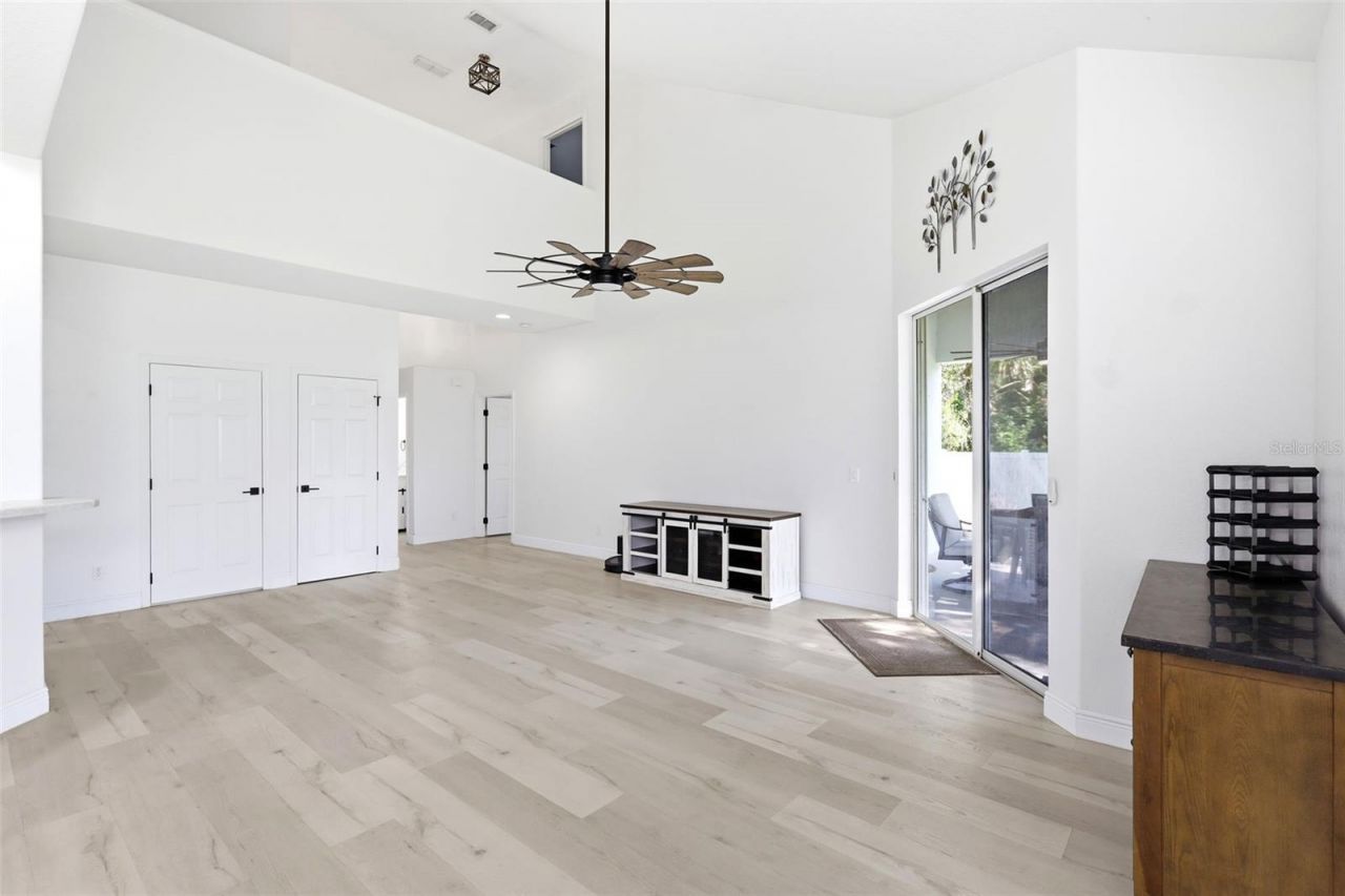 609 Rhodes Drive , Deland, FL 32720 Photo