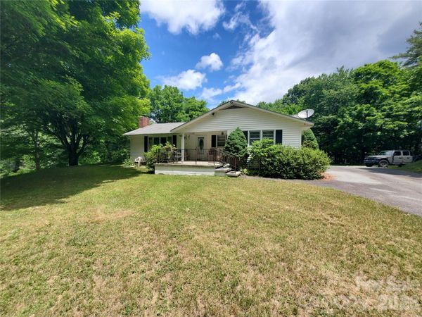 886 Hanging Rock Road , Spruce Pine, NC 28777