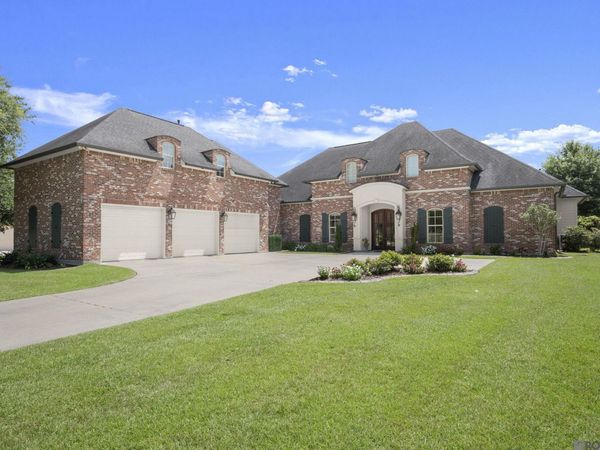 6045 Cypress Point Ln, Gonzales, LA 70737