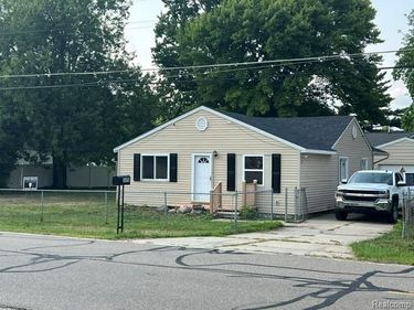 3490 Beveridge Road, Flint Township, Mi 48532