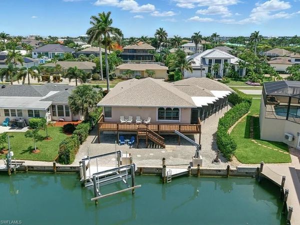 851 Perrine CT , MARCO ISLAND, FL 34145