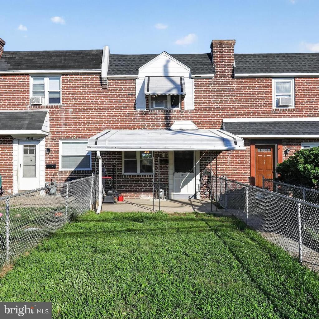 1937 DELMAR DRIVE, FOLCROFT, PA 19032