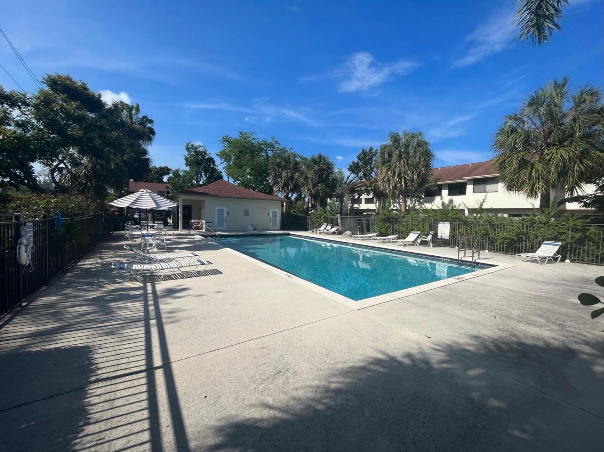 235 City View Drive, Fort Lauderdale, FL 33311 Photo