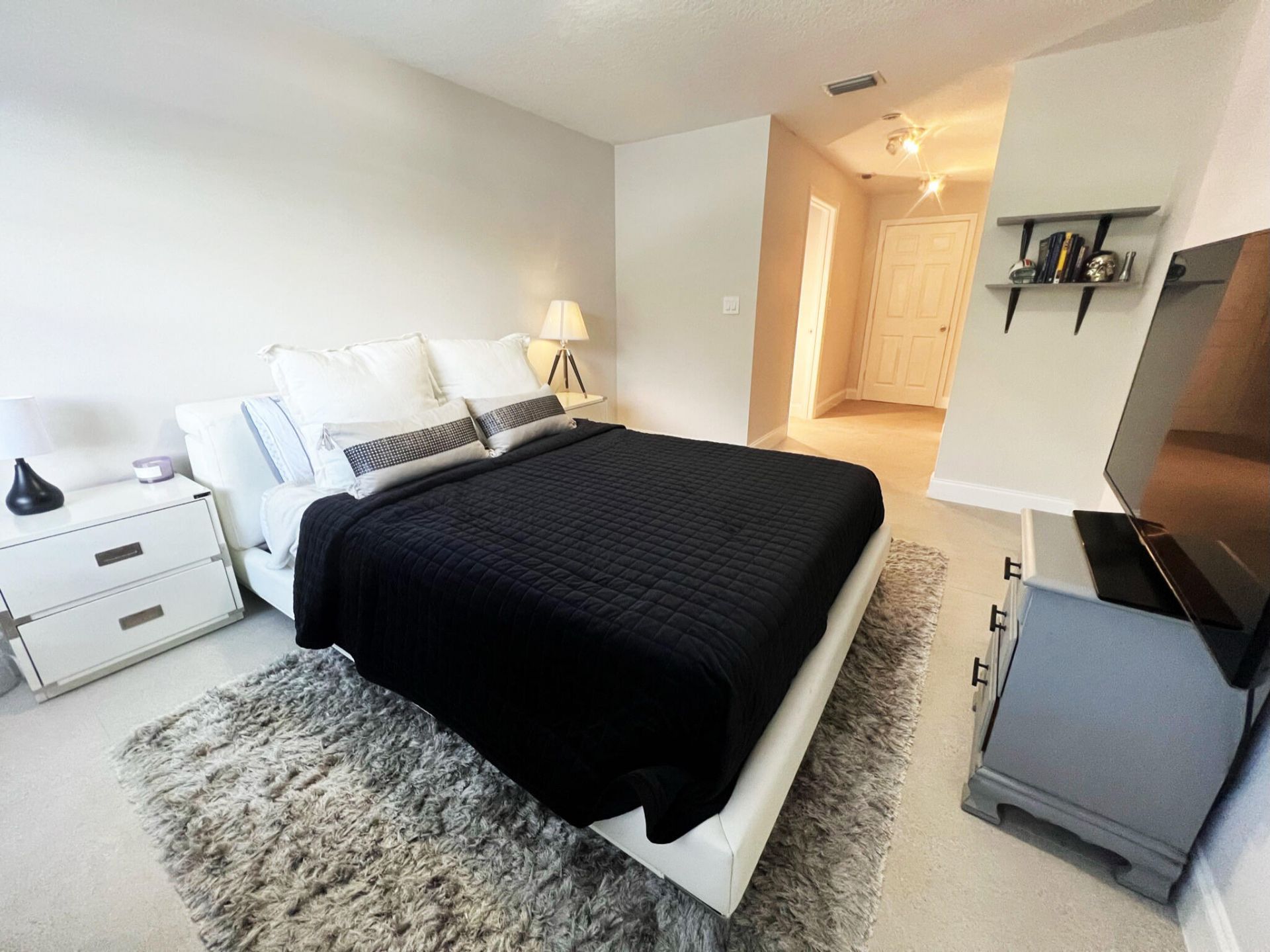 235 City View Drive, Fort Lauderdale, FL 33311 Photo