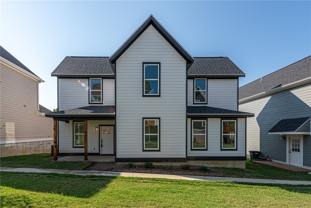 3143 W Tulsa Street, Fayetteville, AR 72704 Main Photo