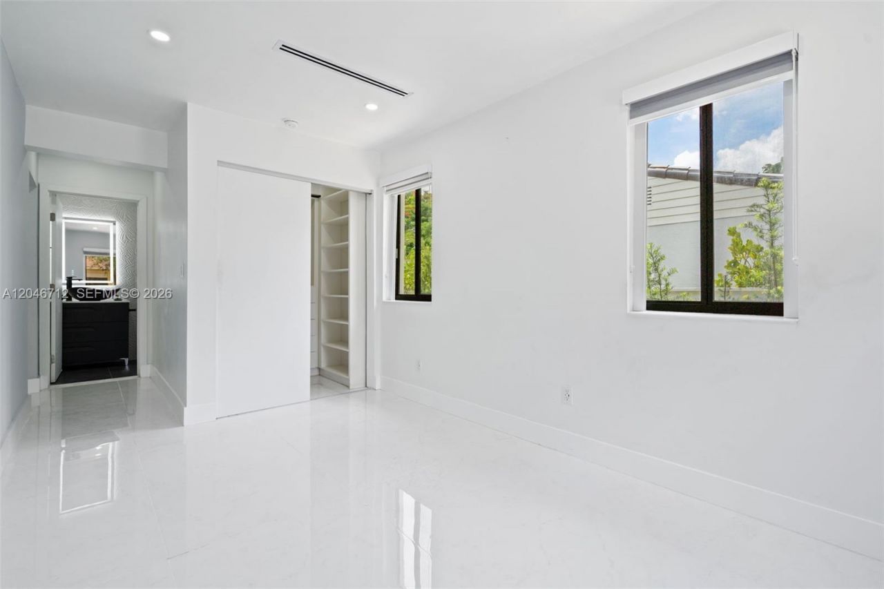 56 Whitethorn Dr, Miami Springs, FL 33166 Photo