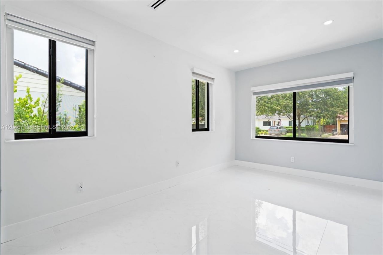 56 Whitethorn Dr, Miami Springs, FL 33166 Photo