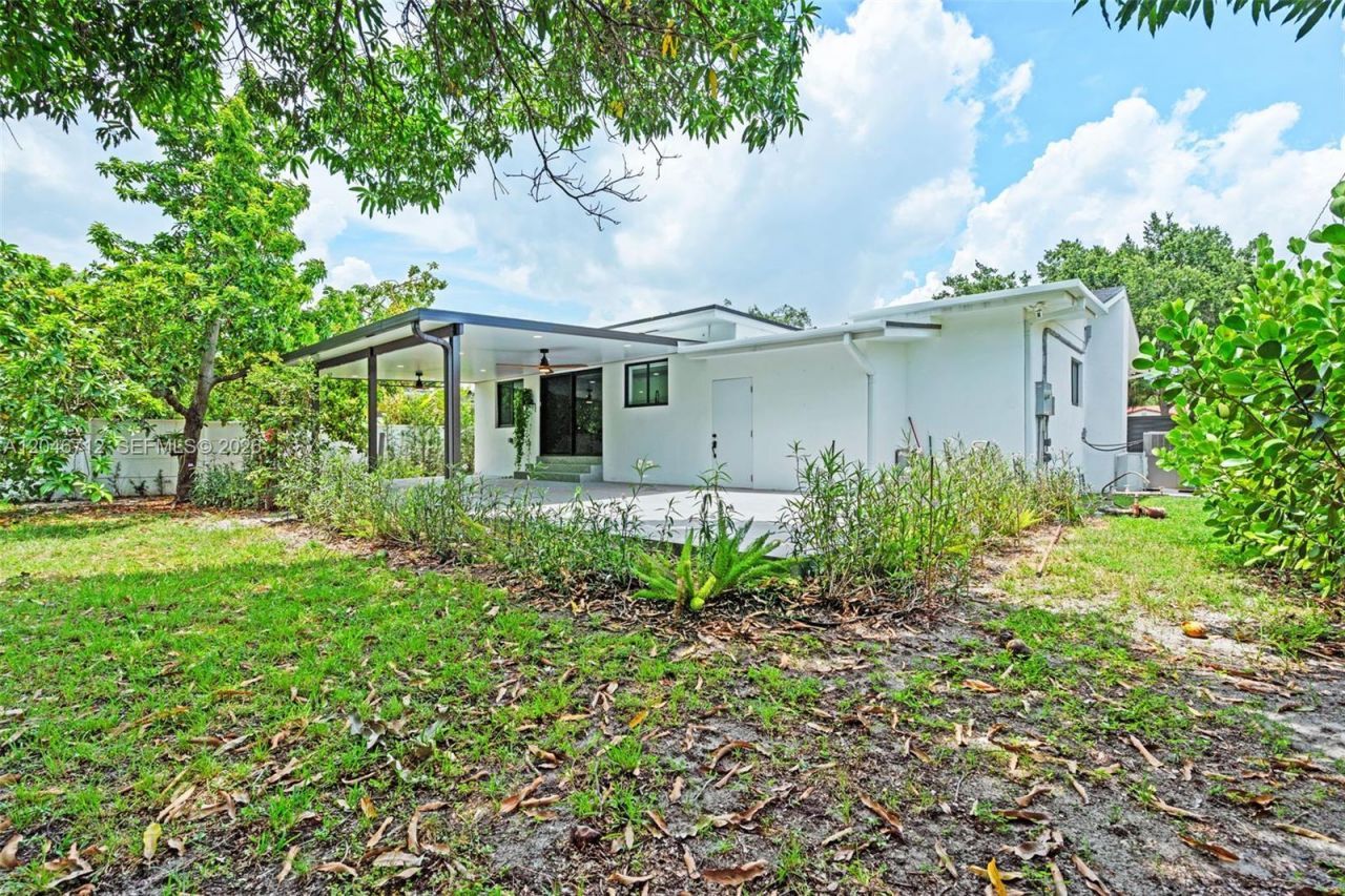 56 Whitethorn Dr, Miami Springs, FL 33166 Photo