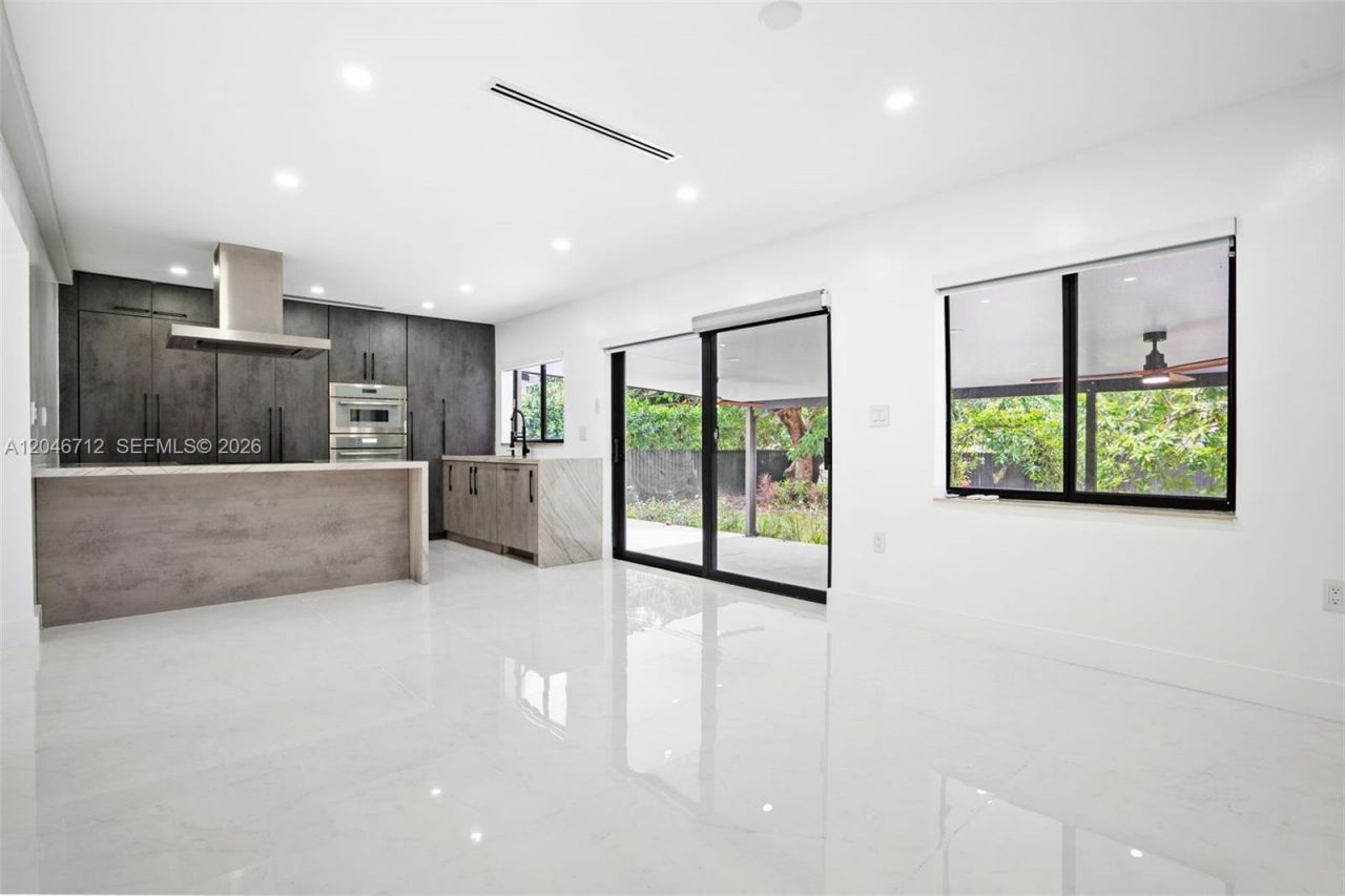 56 Whitethorn Dr, Miami Springs, FL 33166 Photo