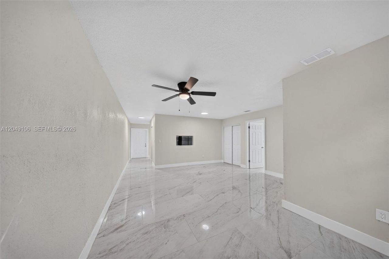 3856 NW 207th St Rd, Miami Gardens, FL 33055 Photo