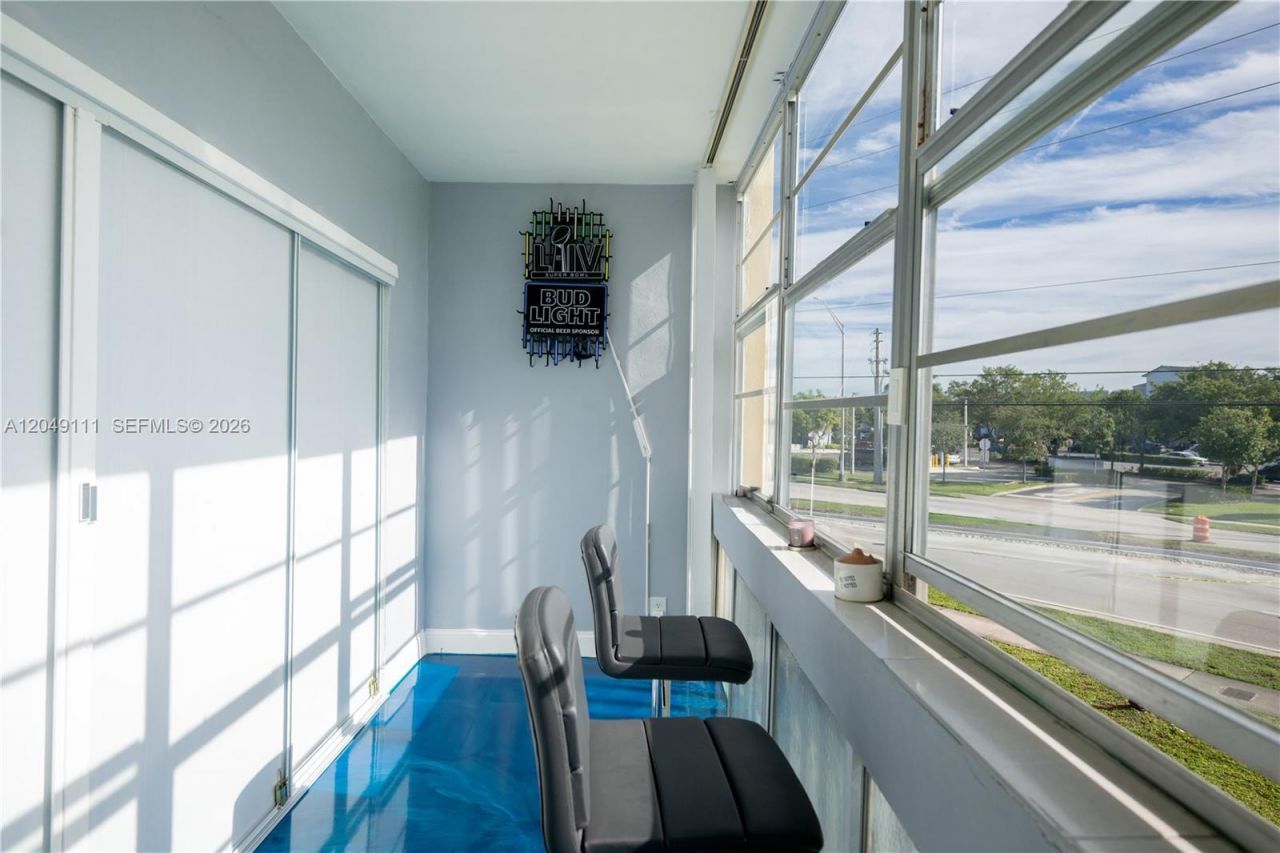 1551 NE Miami Gardens Dr , Unit 225, Miami, FL 33179 Photo