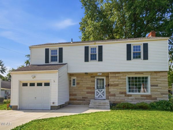2023 W Elm Street, Lima, OH 45805