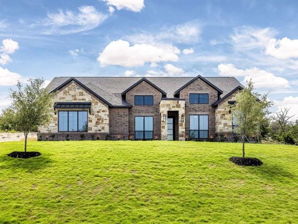 132 Oak Meadow Lane, Weatherford, TX 76085