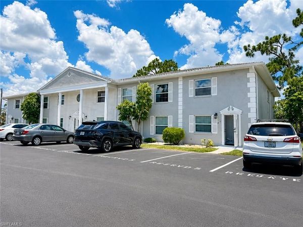 7074 Nantucket CIR, Unit 5, NORTH FORT MYERS, FL 33917