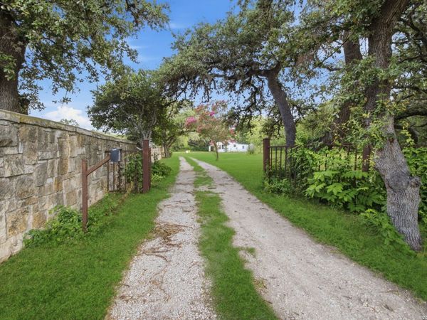 13285 ANTONIO DR, Helotes, TX 78023