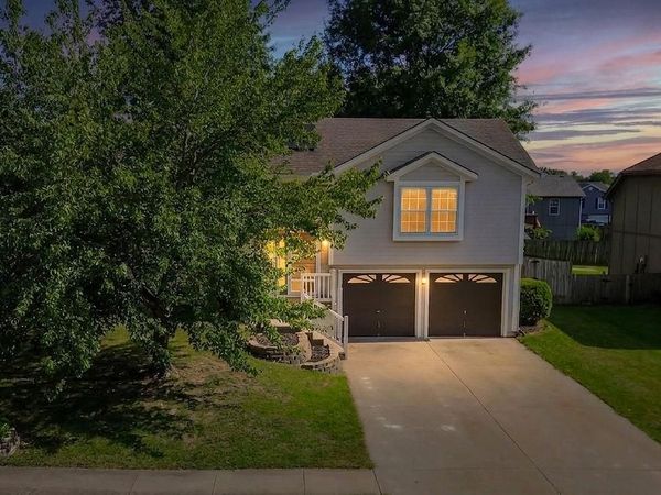 1405 Magnolia Drive, Greenwood, MO 64034