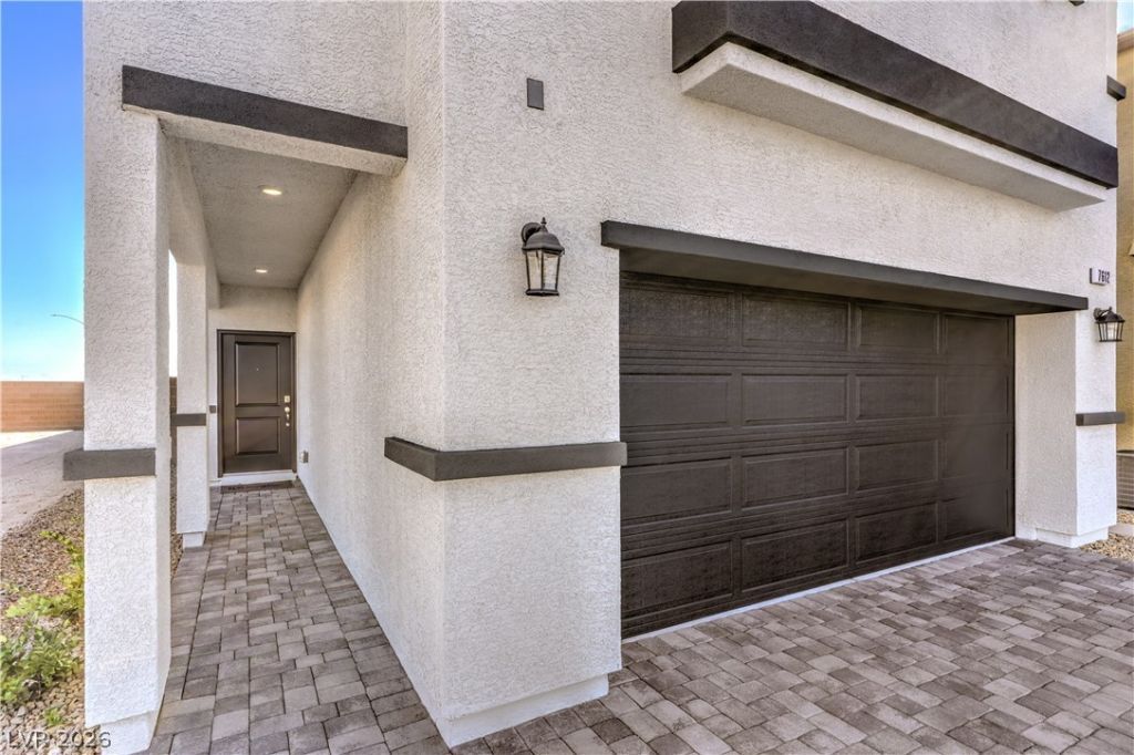 925 Galloway Lake Avenue, North Las Vegas, NV 89084 Main Photo