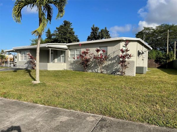 4160 SW 36th St , West Park, FL 33023