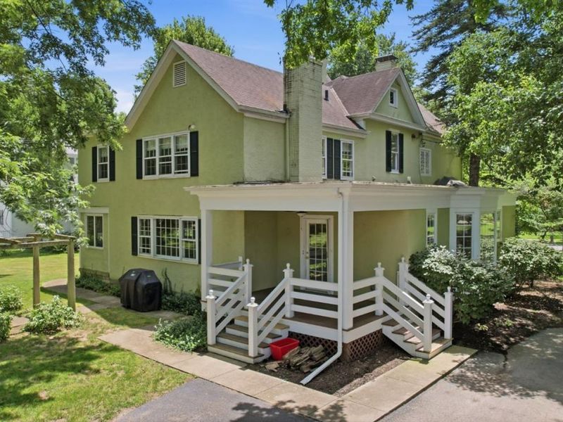 302 Oxford Avenue, Terrace Park, OH 45174 Photo 4