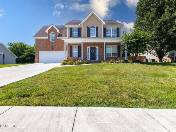 120 E Glenview Drive, Lenoir City, TN 37771