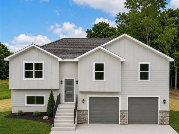 326 NE 21st Road, Warrensburg, MO 64093