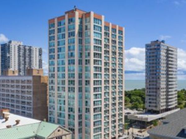 5600 N Sheridan Road , Unit 001A, Chicago, IL 60660