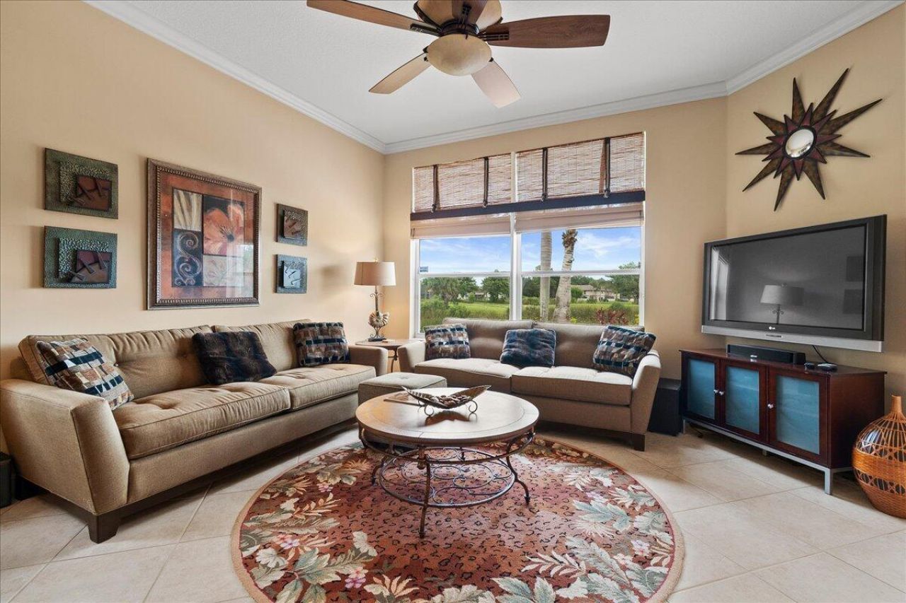 2112 Bellcrest Court, Royal Palm Beach, FL 33411 Photo