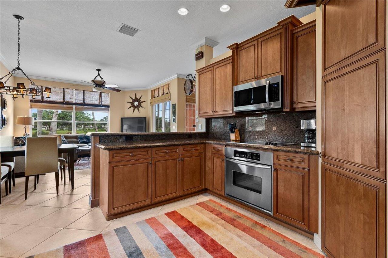 2112 Bellcrest Court, Royal Palm Beach, FL 33411 Photo