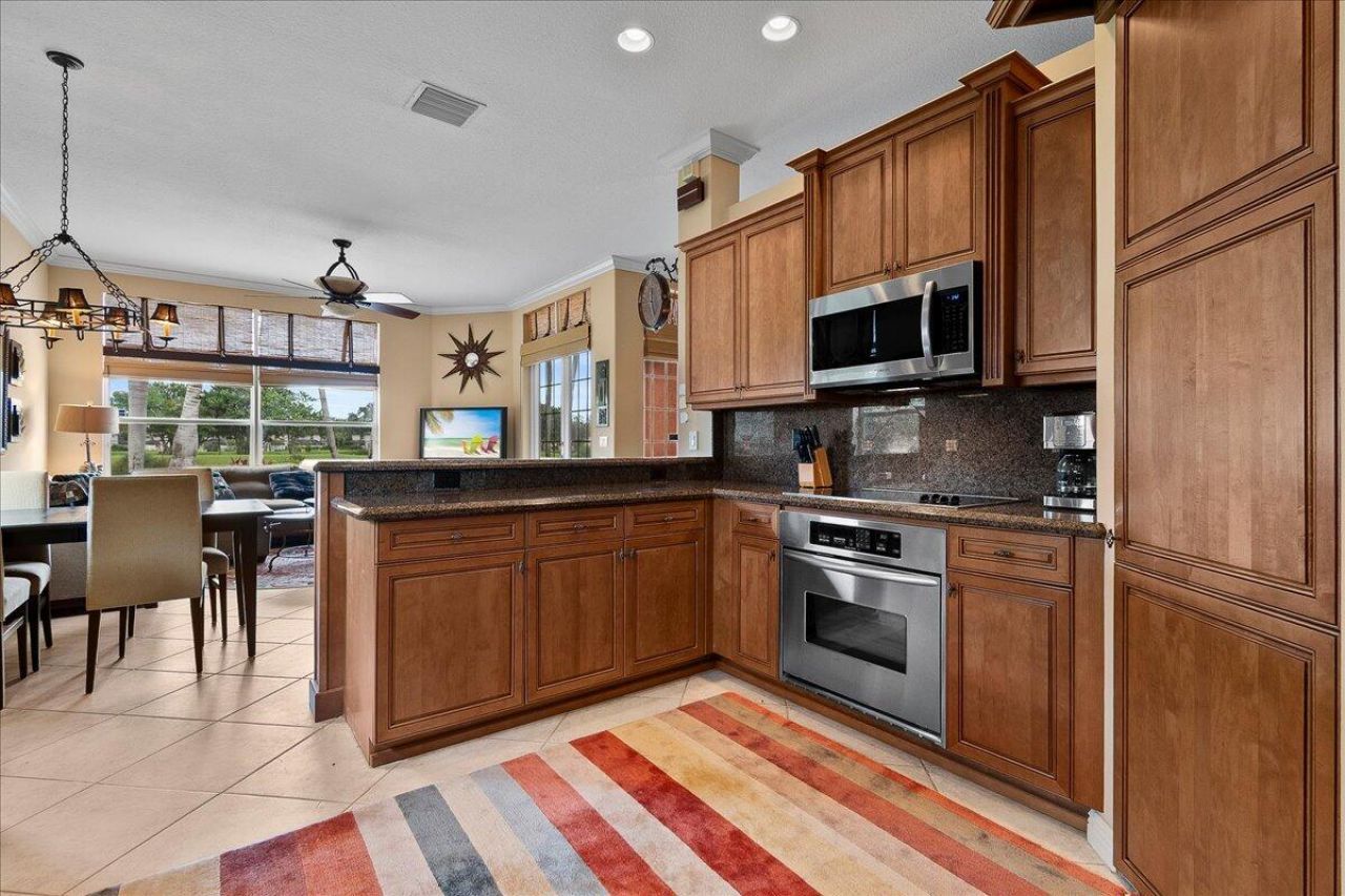2112 Bellcrest Court, Royal Palm Beach, FL 33411 Photo