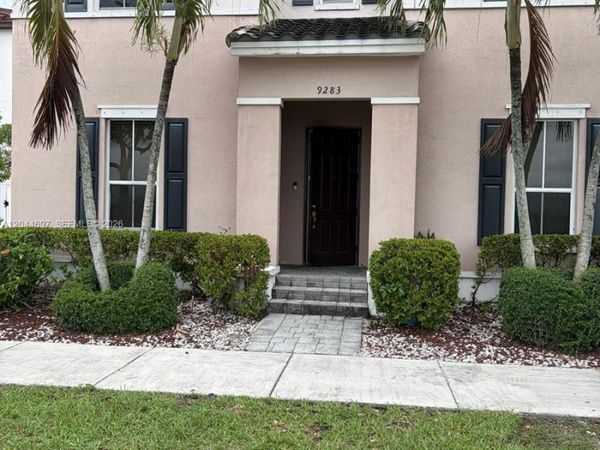 9283 SW 172nd Ave , Miami, FL 33196