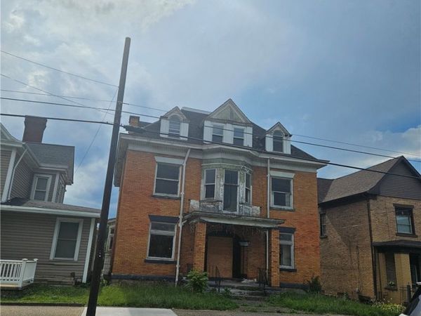506 S Pittsburgh St, Connellsville, PA 15425