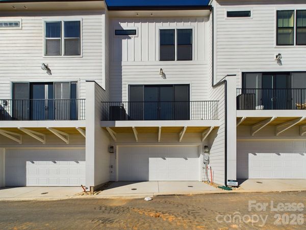 15337 Ballancroft Parkway , Charlotte, NC 28277