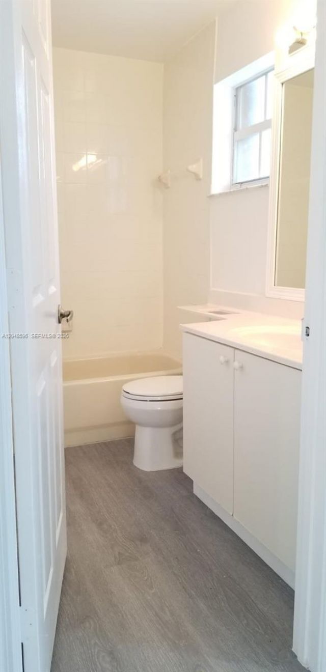 2420 NW 137th Ter , Unit 2420, Sunrise, FL 33323 Photo